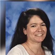 professeur d'anglais sur Menton donne cours d'anglais de l'école primaire aux étudiants